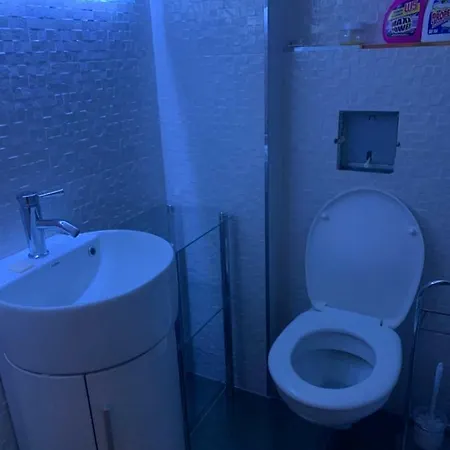 Club Aranypart Apartman *
