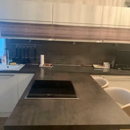 Club Aranypart Apartman